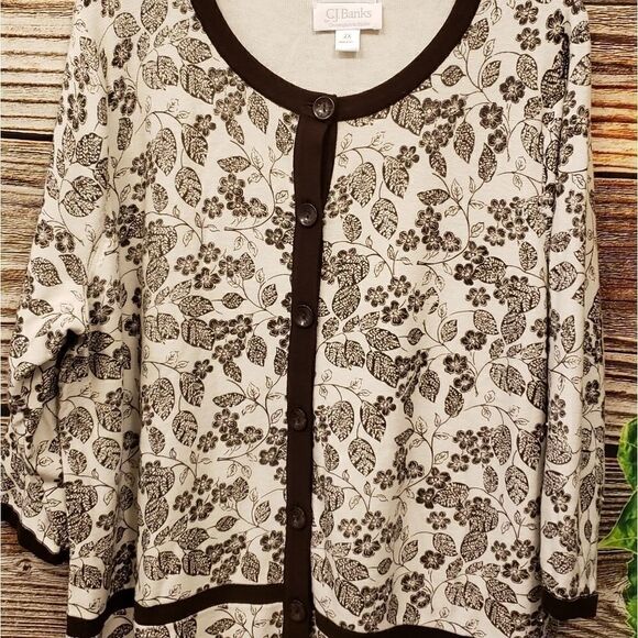 CJ Banks mid Sleeve button front sweater Pre Owned - Picture 4 of 7